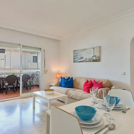 Apartamento Marina Bay-1 By Interhome